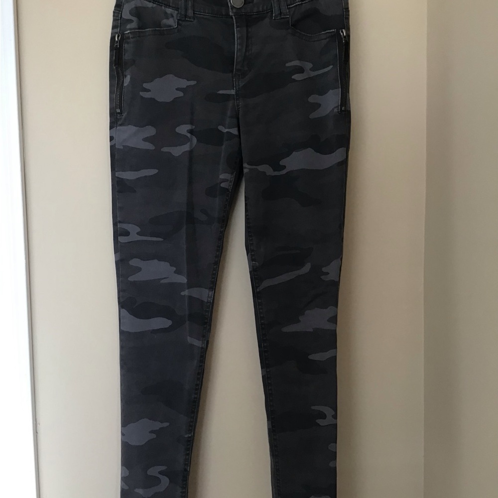 Democracy Stretch Jeans
